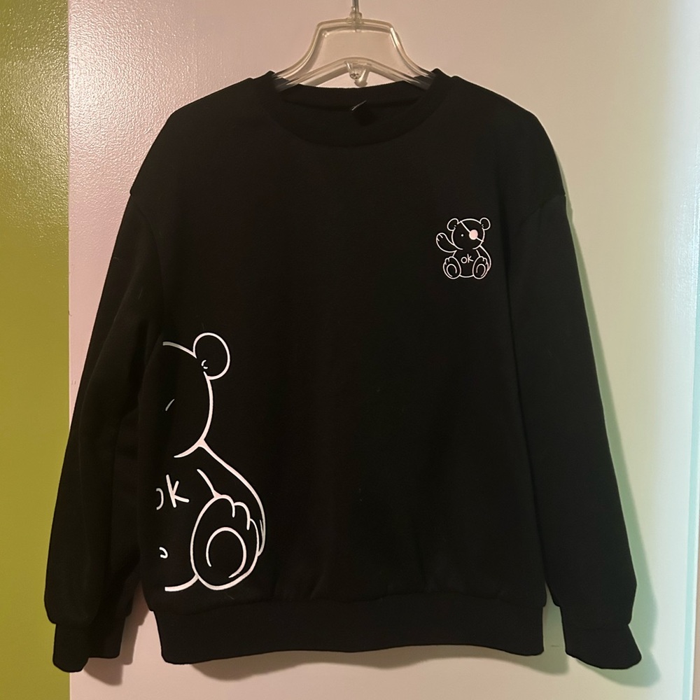 SHEIN Black Sweatshirt with Bear Design